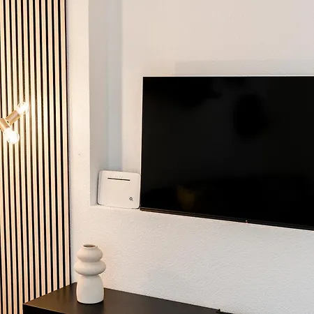 Kocasa-apartments, Zentrum, Wifi, Balkon, Parkplatz, Waipu-tv, City-apartment 01 *