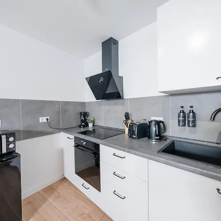 Kocasa-apartments, Zentrum, Wifi, Balkon, Parkplatz, Waipu-tv, City-apartment 01 Apartment Pforzheim